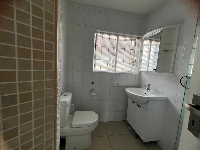 1 bedroom ground floor apartment - Photo 8