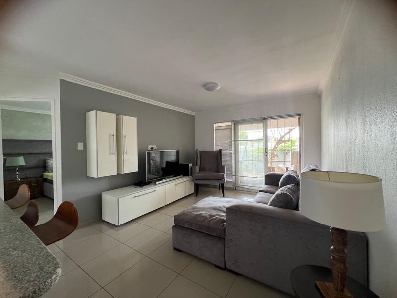 1 bedroom ground floor apartment - Photo 6
