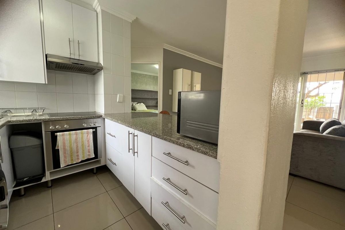 1 bedroom ground floor apartment - Photo 2