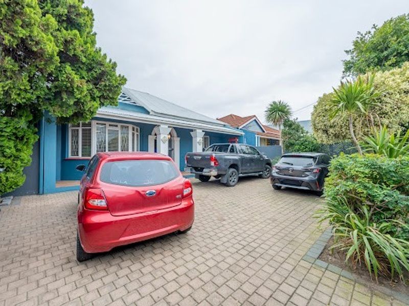 Beautiful free-Standing Character Home in the Heart of Observatory - Photo 4