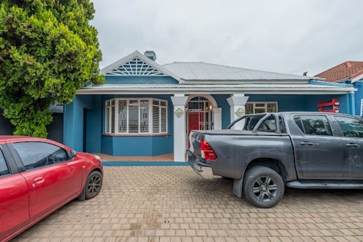 Beautiful free-Standing Character Home in the Heart of Observatory - Photo 3