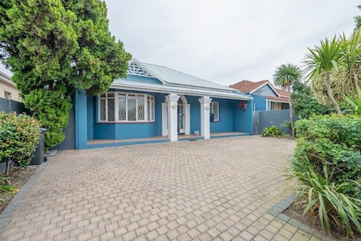 Beautiful free-Standing Character Home in the Heart of Observatory - Photo 2