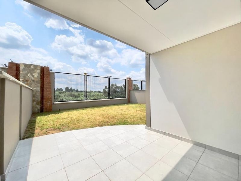 Apartment To Rent in Waterfall, Midrand - Photo 10