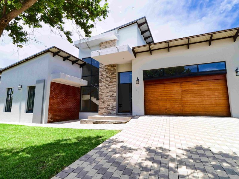 House to Rent in Copperleaf Golf Estate - Photo 1