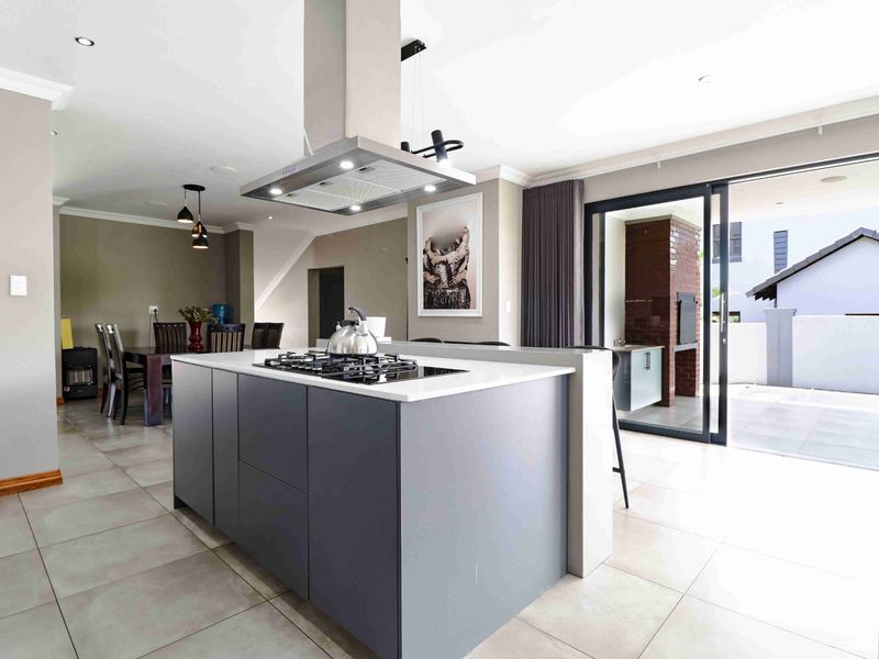 House to Rent in Copperleaf Golf Estate - Photo 8