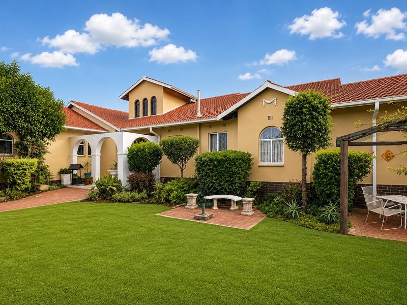 Spacious Family Home - A Rare Bargain for First-Time Buyers - Photo 1