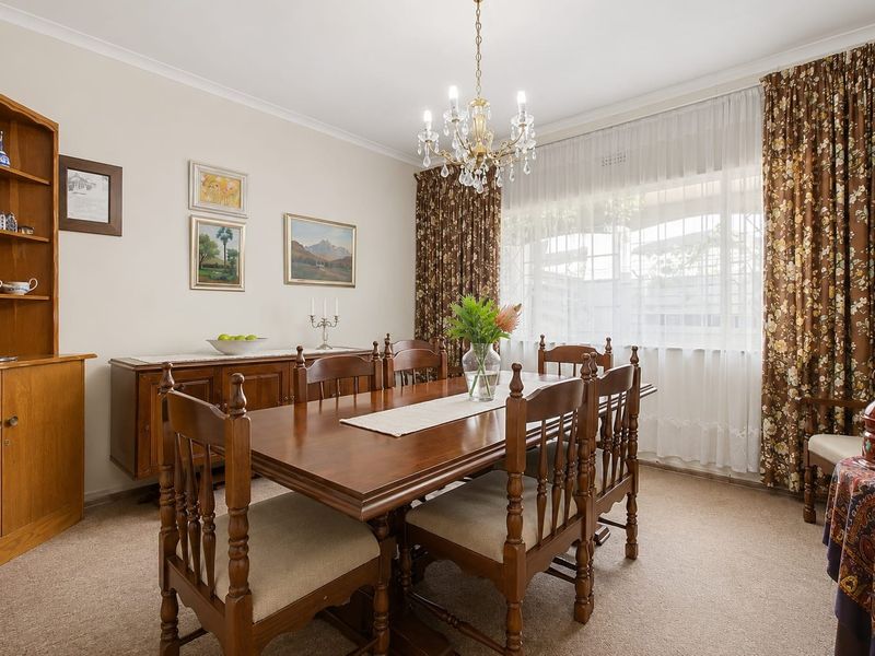 Spacious Family Home - A Rare Bargain for First-Time Buyers - Photo 6