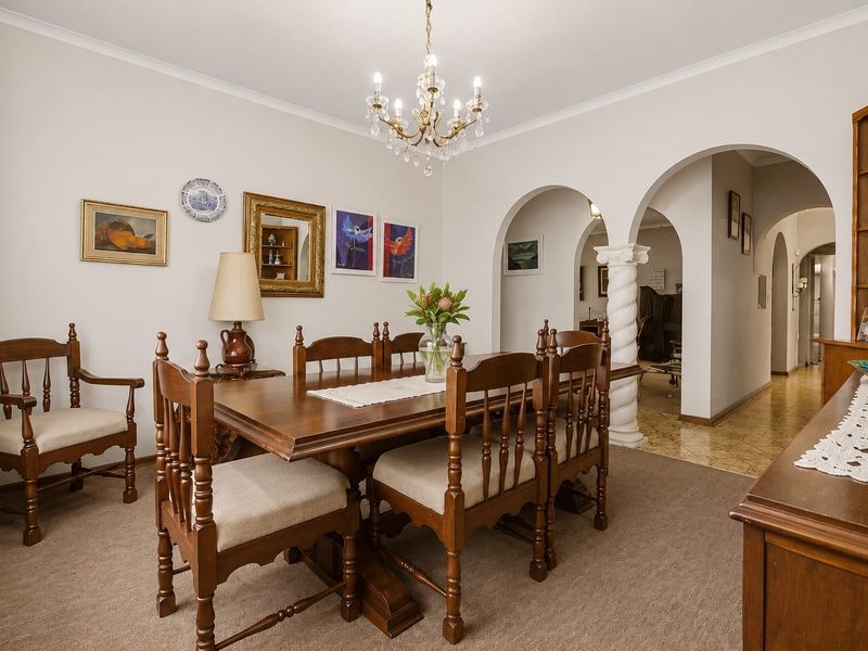 Spacious Family Home - A Rare Bargain for First-Time Buyers - Photo 5