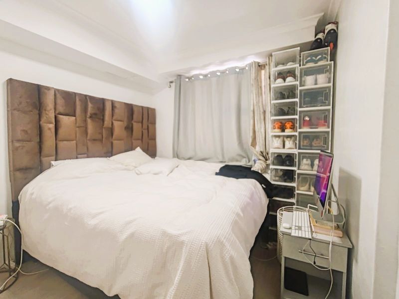Mountain View Apartment For Sale in Zonnebloem, Cape Town - Photo 7