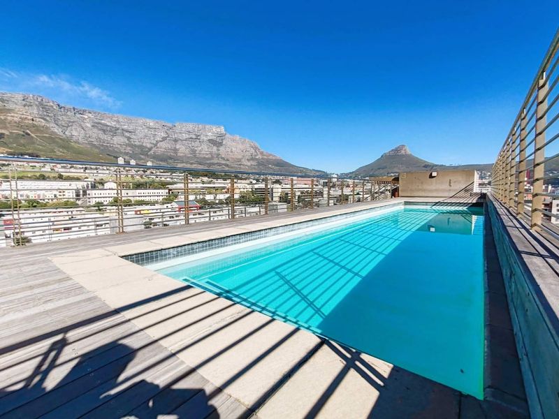 Mountain View Apartment For Sale in Zonnebloem, Cape Town - Photo 9