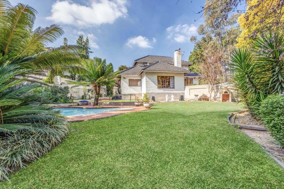 STUNNING FAMILY HOME IN BRYANSTON - Photo 2