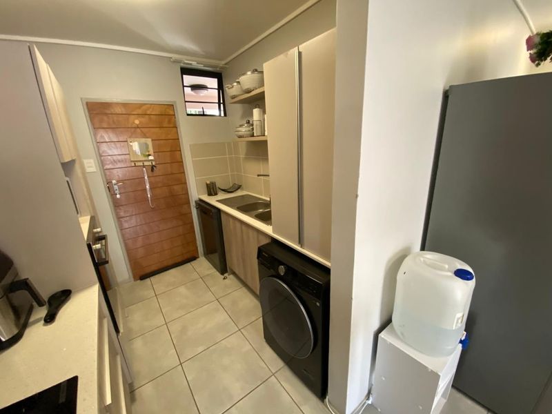2 bedroom Apartment For Sale in Amberfield, Centurion - Photo 8