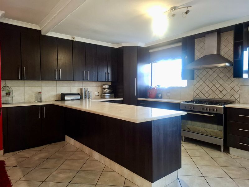 House To Rent in Bluewater Bay, Port Elizabeth - Photo 5