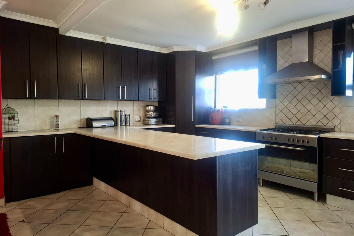 House To Rent in Bluewater Bay, Port Elizabeth - Photo 5