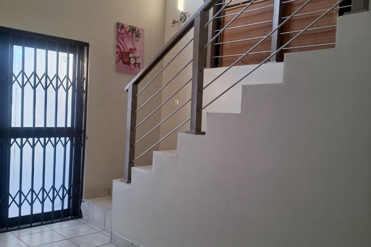 House To Rent in Bluewater Bay, Port Elizabeth - Photo 3
