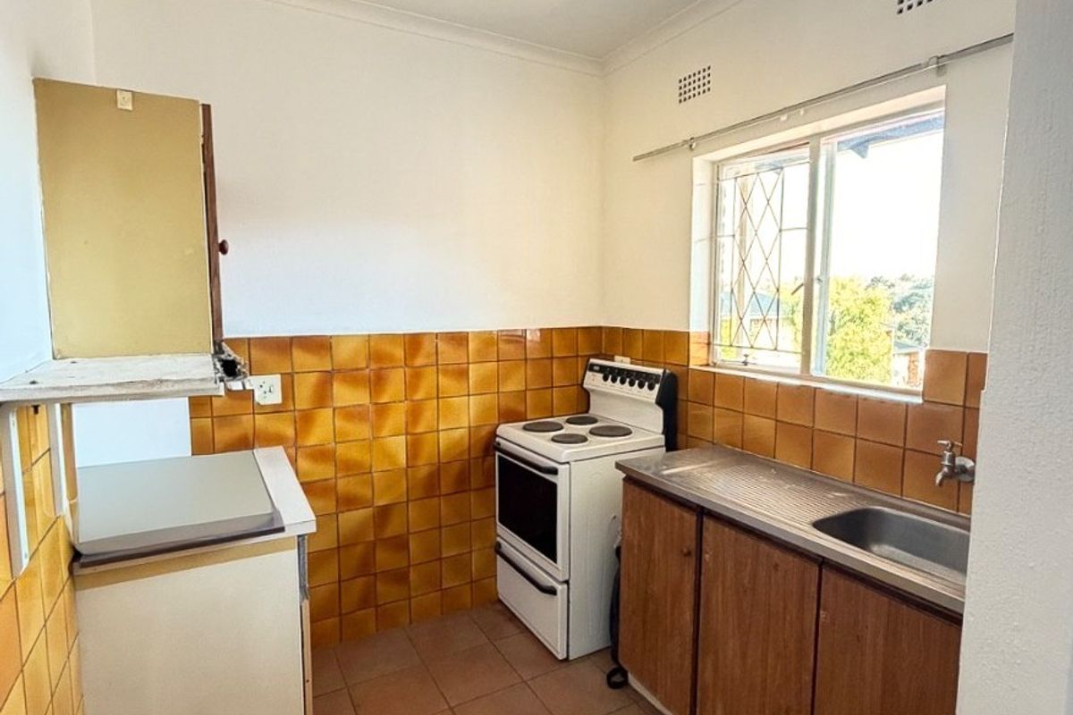 Perfect Lock-Up-and-Go 1 Bedroom with Private Balcony - Photo 5