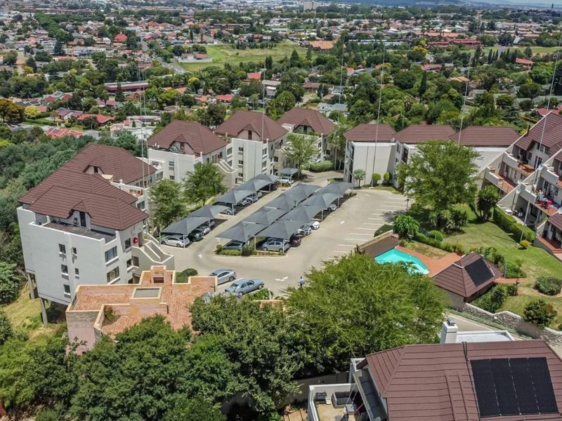 Super 2 bedroom, 2 bathroom upstairs unit in Elephant Hills Estate - Photo 8