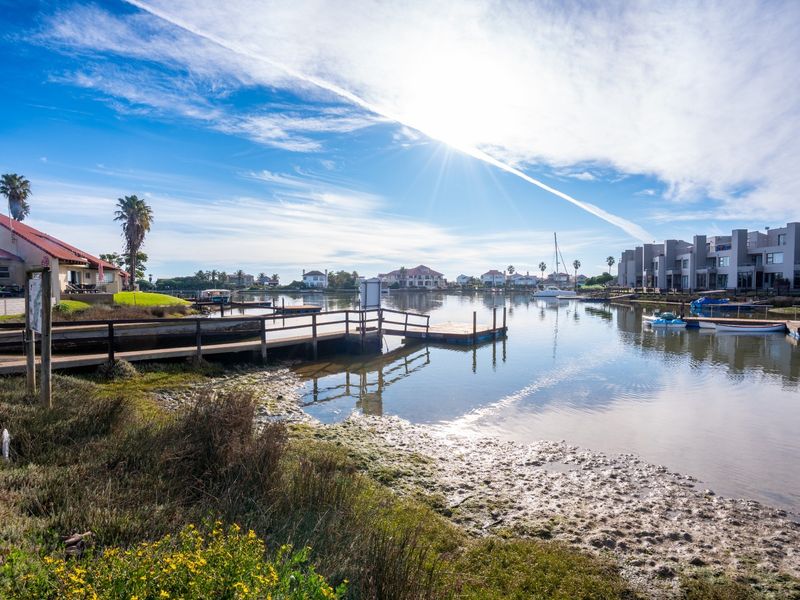 Townhouse For Sale in Port Owen, Velddrif - Photo 5