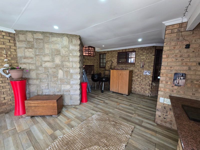 House For Sale in Montana Park, Pretoria - Photo 10