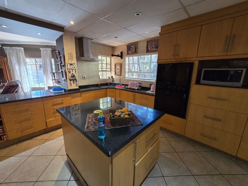 House For Sale in Montana Park, Pretoria - Photo 8