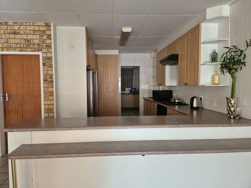 House For Sale in Kannoniers Park, Potchefstroom, North West - Photo 9