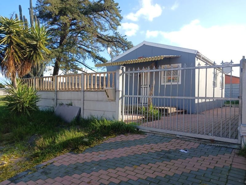 2 Bedroom Home for Sale - Scottsdene, Kraaifontein - Photo 2