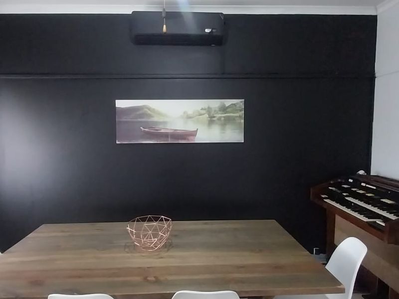 A Place to Hang Your Heart: Impeccable Family Living with Premium Flatlet in Cassandra, Kimberley - Photo 3