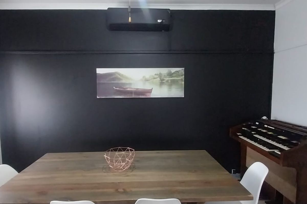 A Place to Hang Your Heart: Impeccable Family Living with Premium Flatlet in Cassandra, Kimberley - Photo 3