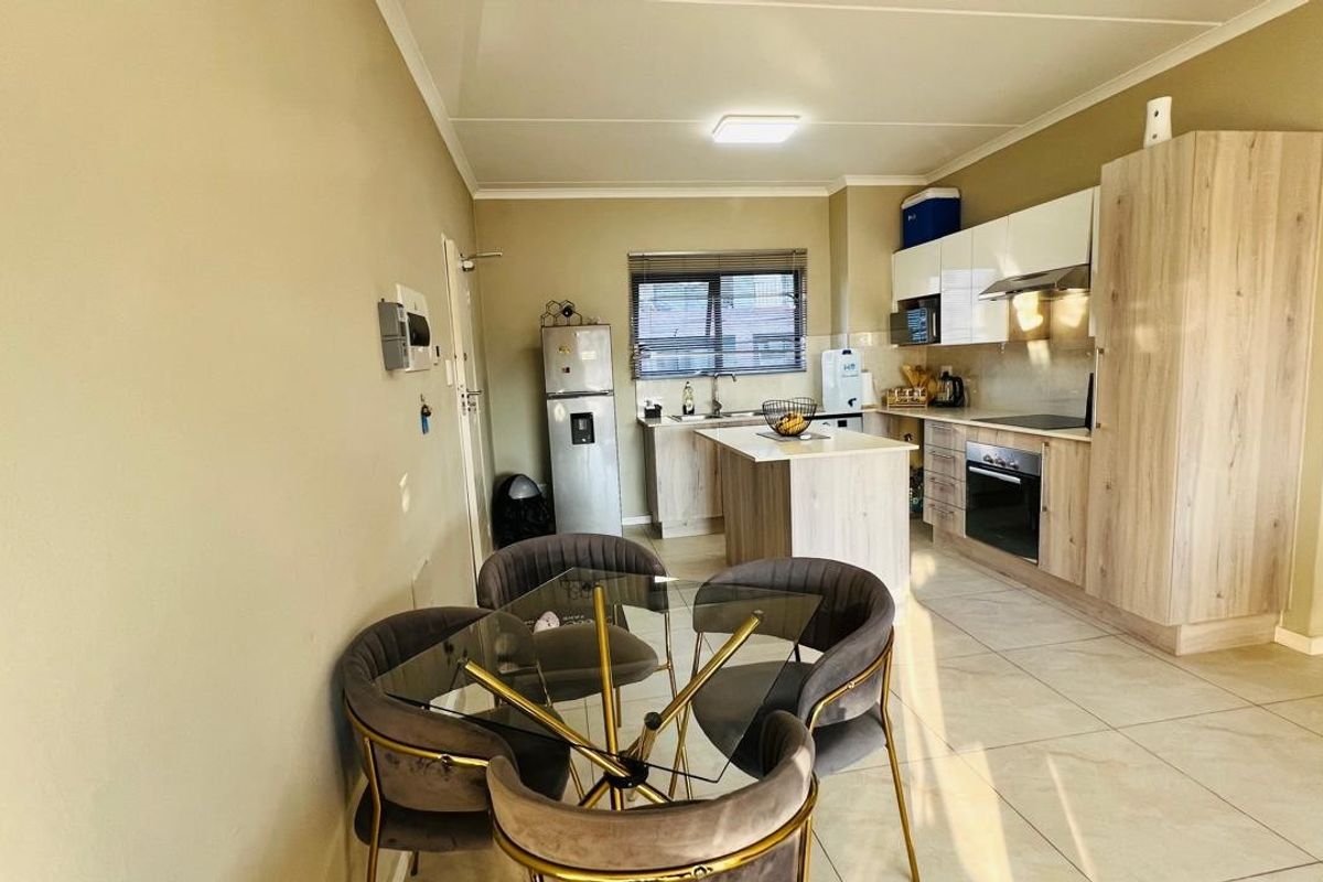 2 bed First floor apartment - Photo 3