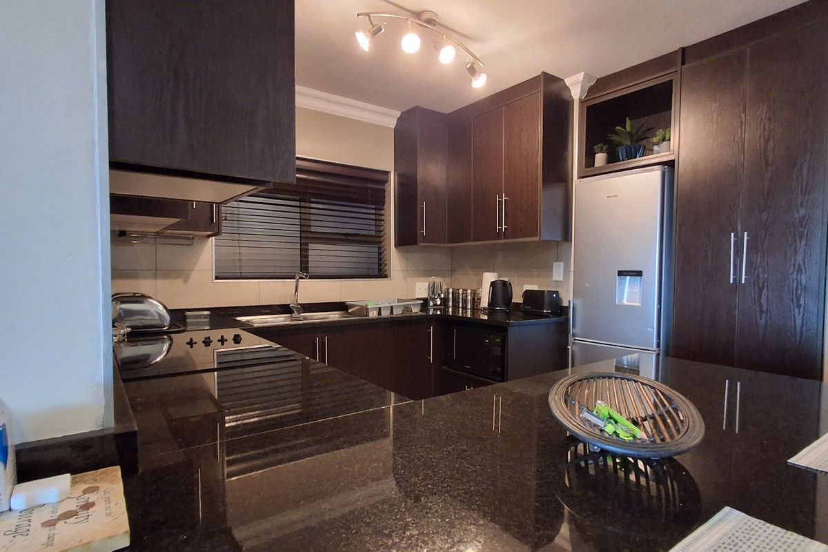 Wake Up Daily to Coastal Luxury Living - Photo 3