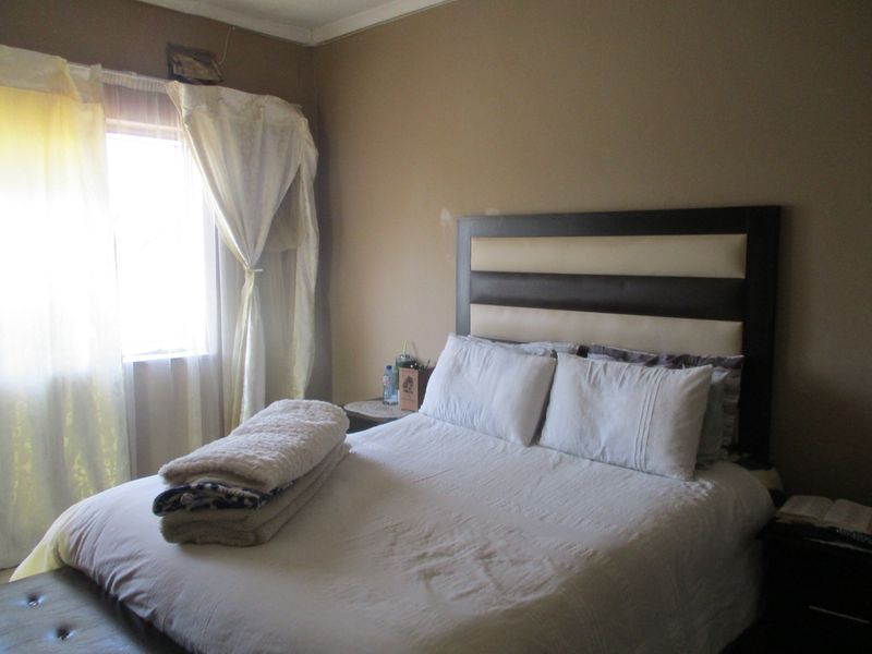 House For Sale in Mamelodi, Pretoria - Photo 10