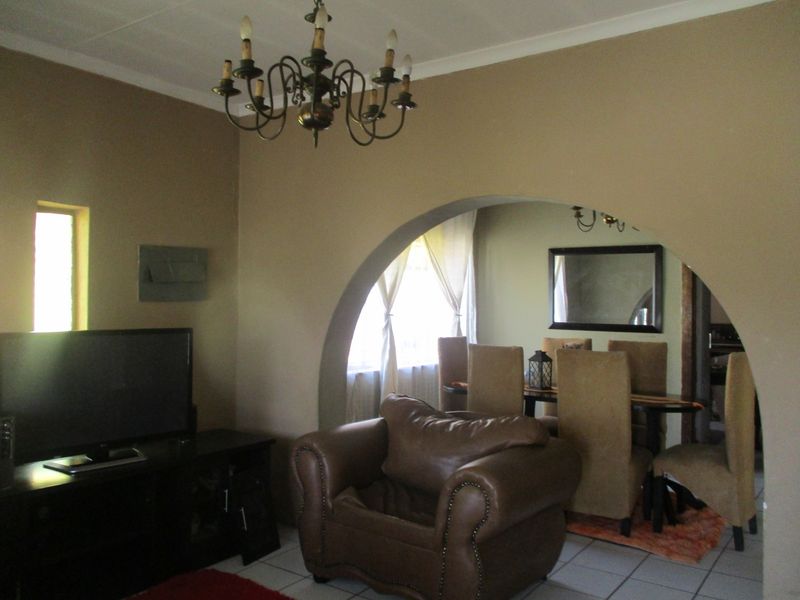 House For Sale in Mamelodi, Pretoria - Photo 7