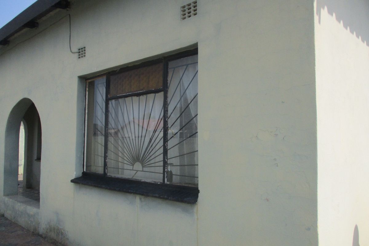 House For Sale in Mamelodi, Pretoria - Photo 5
