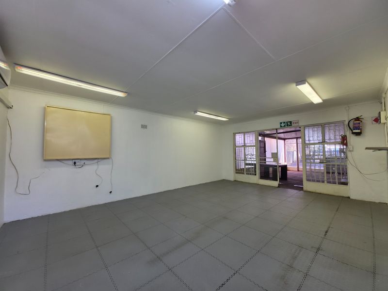 Commercial Space To Rent in Florida North, Roodepoort - Photo 1