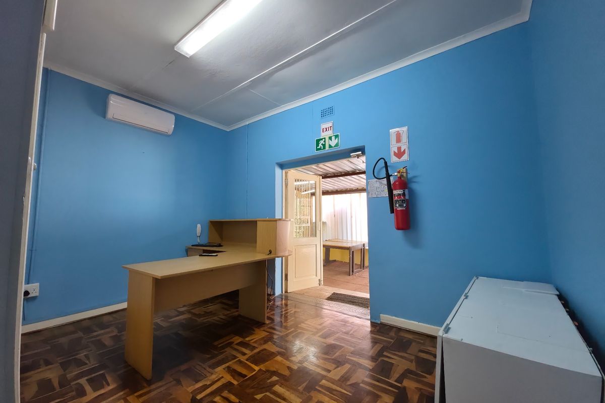 Commercial Space To Rent in Florida North, Roodepoort - Photo 4
