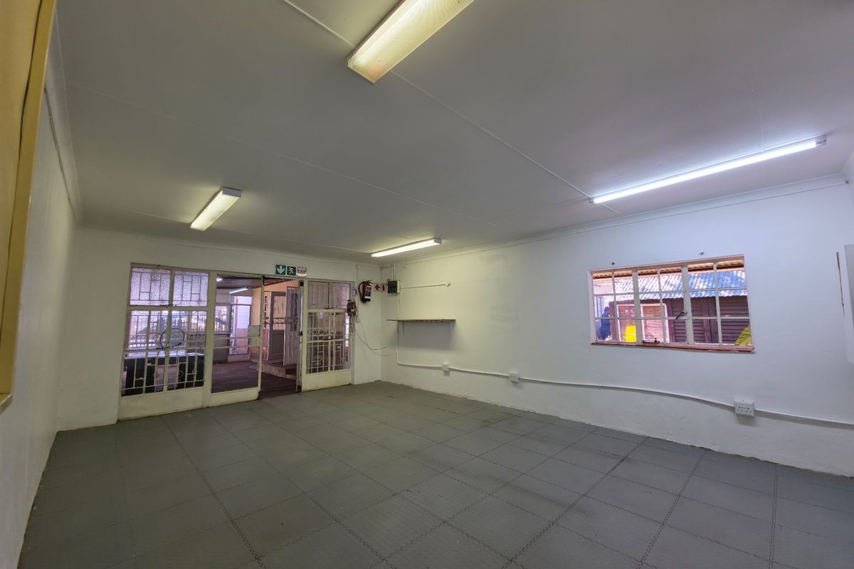Commercial Space To Rent in Florida North, Roodepoort - Photo 3