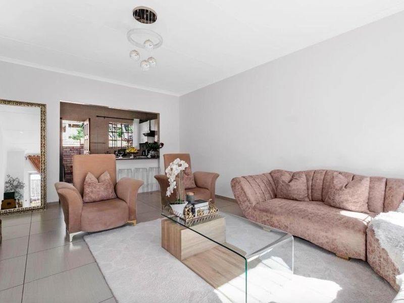 TOWNHOUSE FOR SALE IN BELLAIRSPARK-NORTHRIDING - Photo 8