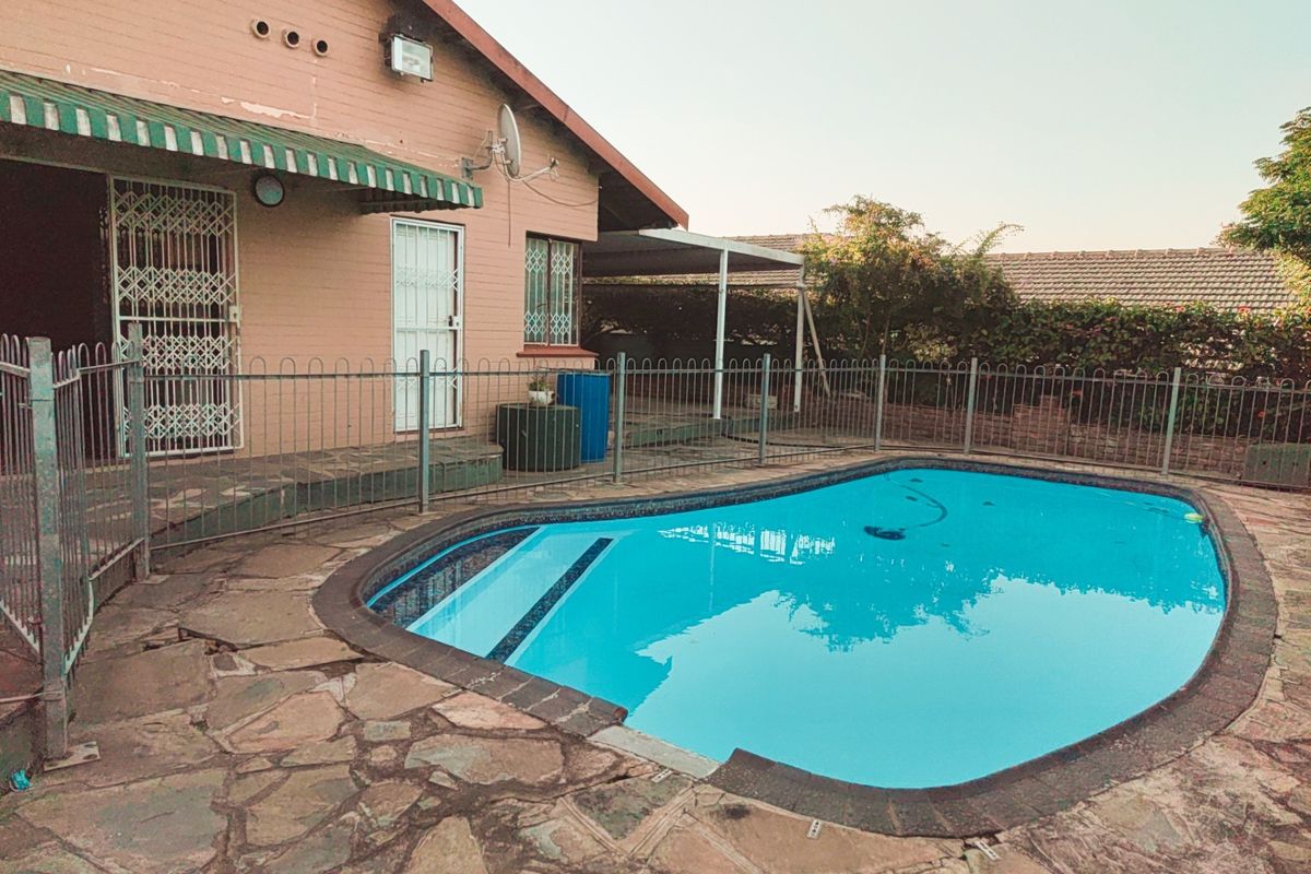 House For Sale in Pinelands, Pinetown, KwaZulu Natal - Photo 3
