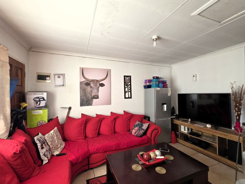 Affordable 2 Bedroom Home in Mahube Valley - Perfect for First-Time Buyers - Photo 5