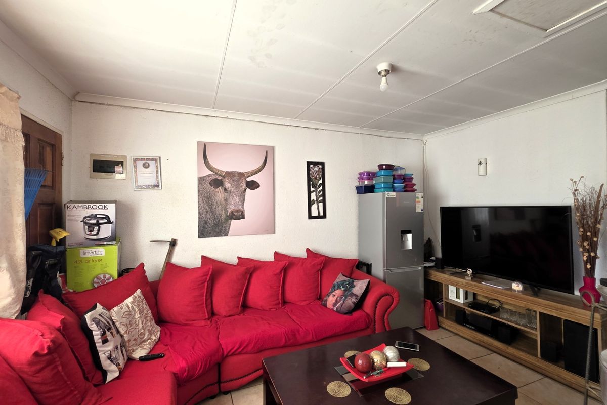 Affordable 2 Bedroom Home in Mahube Valley - Perfect for First-Time Buyers - Photo 5