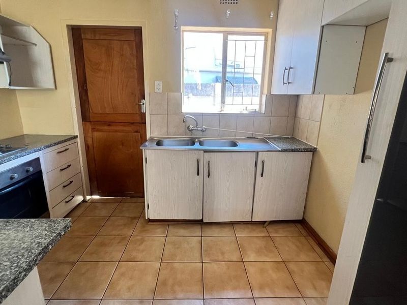 House To Rent in Bendor, Polokwane - Photo 3