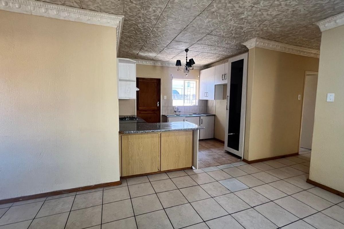 House To Rent in Bendor, Polokwane - Photo 2