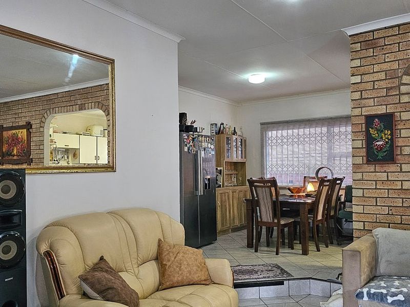 Townhouse For Sale in Margate, KwaZulu Natal - Photo 10