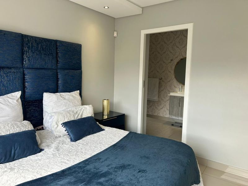 2 Bedroom Apartment / Flat to Rent in Broadacres - Photo 9
