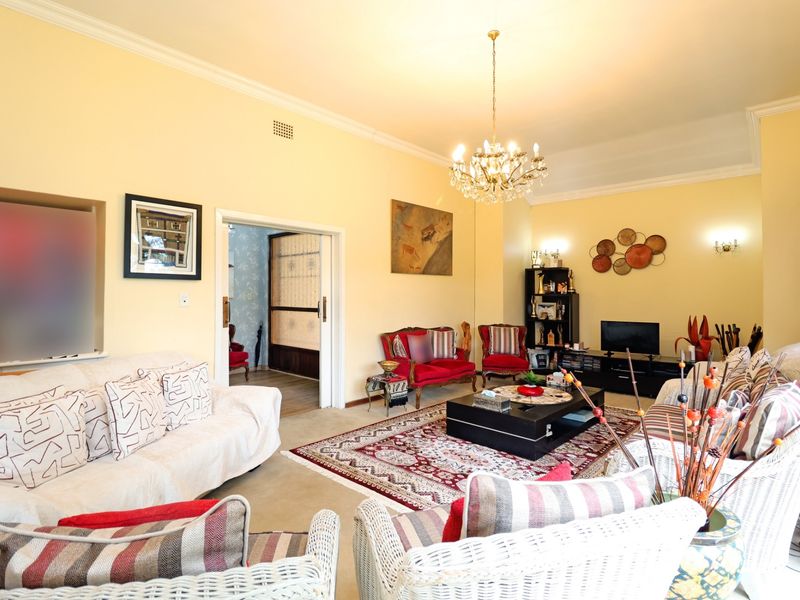 House For Sale in Observatory, Johannesburg - Photo 7