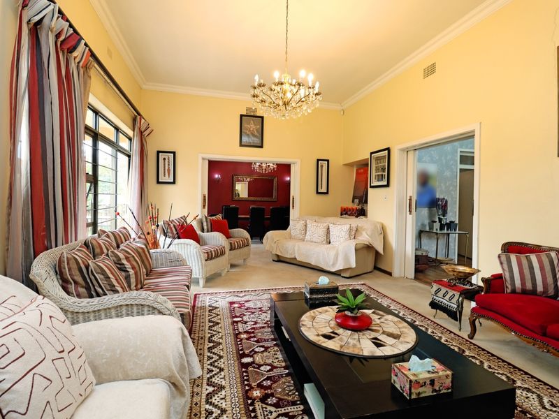 House For Sale in Observatory, Johannesburg - Photo 8
