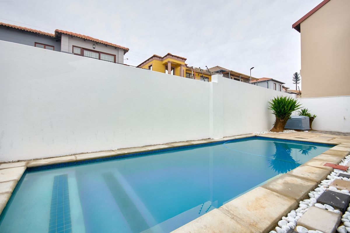 Modern Family Retreat | 3 Beds + Pool | Freehold in Halfway Gardens - Photo 4