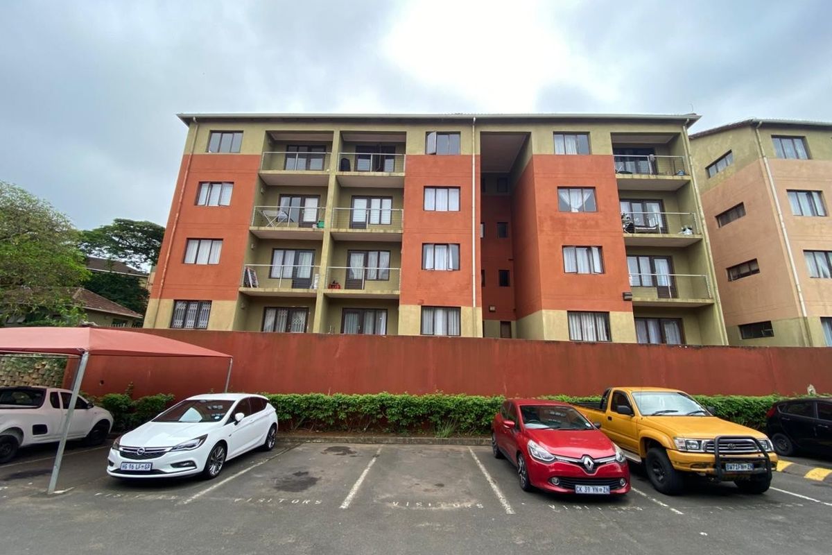 Apartment For Sale in Montclair, Durban, KwaZulu Natal - Photo 2