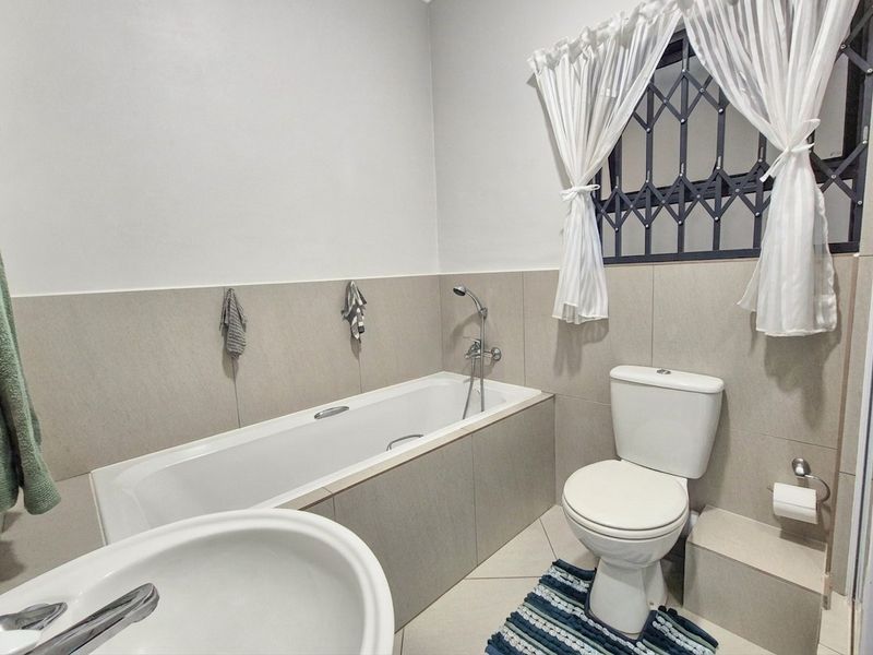 Apartment For Sale in Buh Rein Estate, Kraaifontein - Photo 8