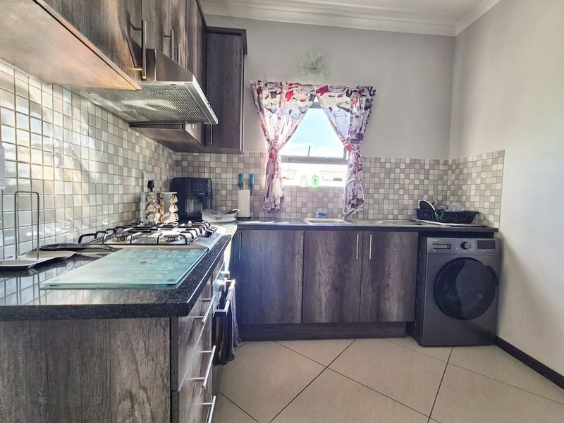 Apartment For Sale in Buh Rein Estate, Kraaifontein - Photo 10
